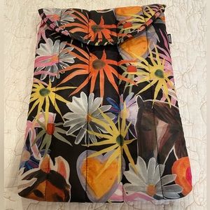 Baggu laptop sleeve